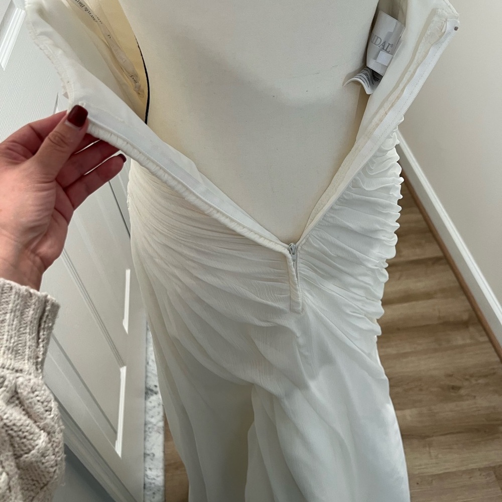 David’s Bridal Wedding Gown – Elegant Strapless White Mermaid Dress Size 2 $980 - Picture 11 of 17